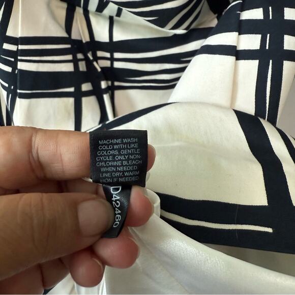 Express Stripe Grid Strapless Mini Sheath Dress Black White Size 6 - Picture 5 of 6